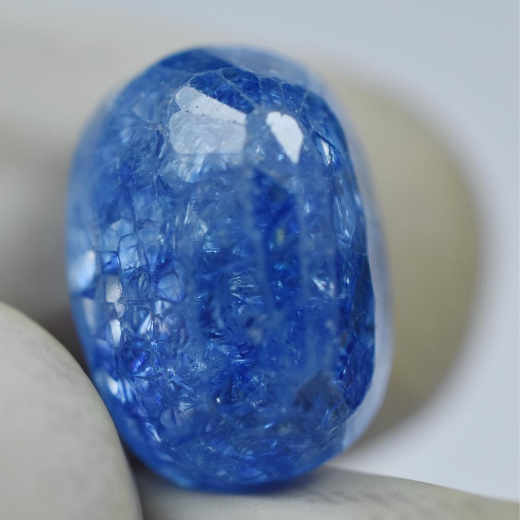 Natural Blue Sapphire Loose Gemstone 11.75 ct Oval Shape September Birthstone for Gem Collections