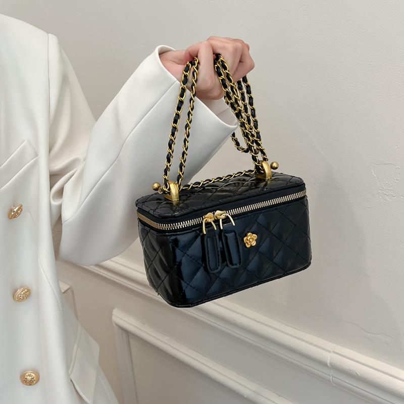 Rhombus Chain Bag Women's 2025 New Trendy Spring Popular Fashion High-end Shoulder Bag Crossbody Bucket Bag