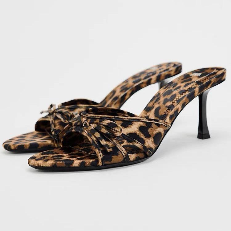 Spice girl leopard print cool slippers women wear bow open-toed high-heeled sandals stiletto one-word slippers