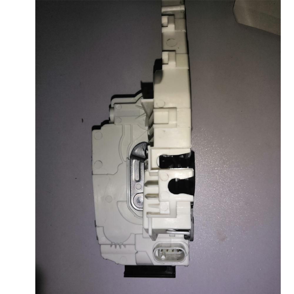 Замок задней левой двери для Mercedes-Benz GLK 350 2010 (LHD) - Деталь A2047302335, Новая