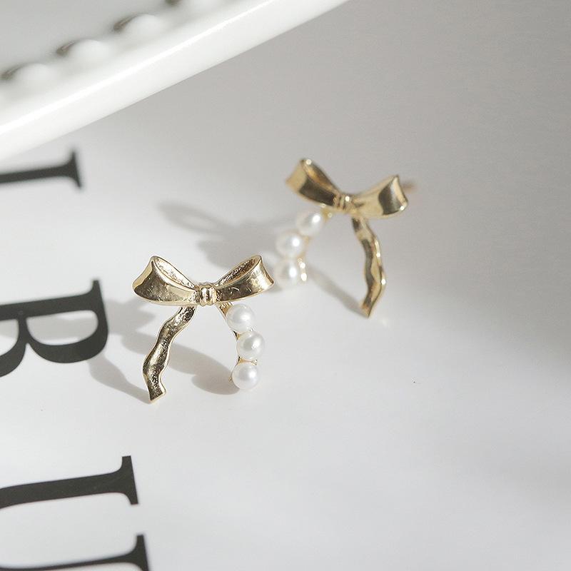 Милые серьги-бантики с маленьким жемчугом в виде стримера в подарок женщинам в стиле ретро во французском стиле