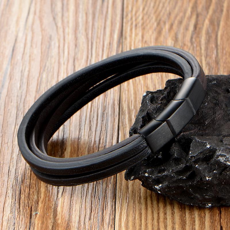 European and American stainless steel titanium steel leather rope bracelet, men's cool personalized versatile bracelet jewelry