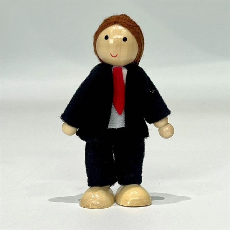 9 Character Wooden Articulated Toy People Promoting Imagination and Family Bonding