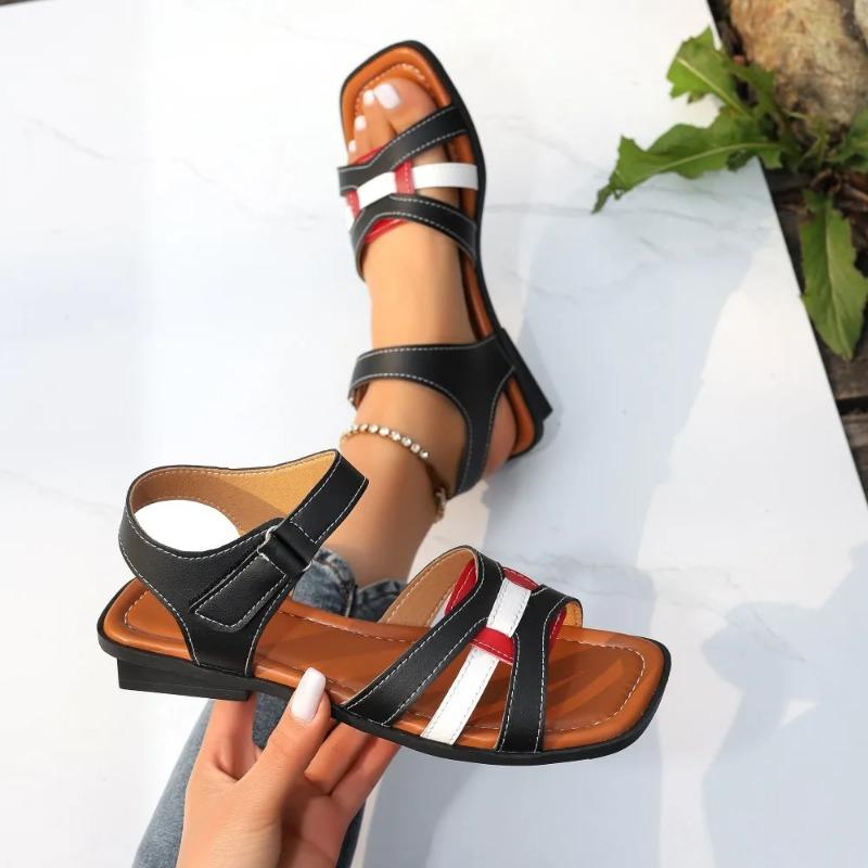 Летние женские босоножки на квадратном каблуке, новые модные повседневные сандалии с ремешком на щиколотке для женщин, женская пляжная обувь для отдыха на открытом воздухе, большие размеры