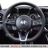 Сшитый вручную чехол на руль автомобиля в спортивном стиле из натуральной кожи для Alfa Romeo Stelvio Giulia - салон автомобиля