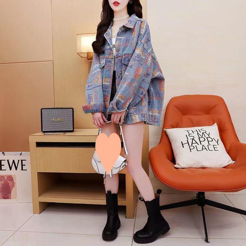 Женская джинсовая куртка 2025 года, модный весенний топ, шикарный элегантный трендовый дизайн, свободный кардиган, темпераментная рубашка, повседневное пальто, уличная одежда