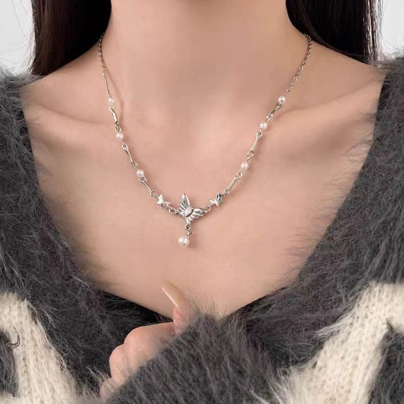 French tassel pearl pendant butterfly necklace women's niche light luxury high-end design accessories sweet collarbone chain