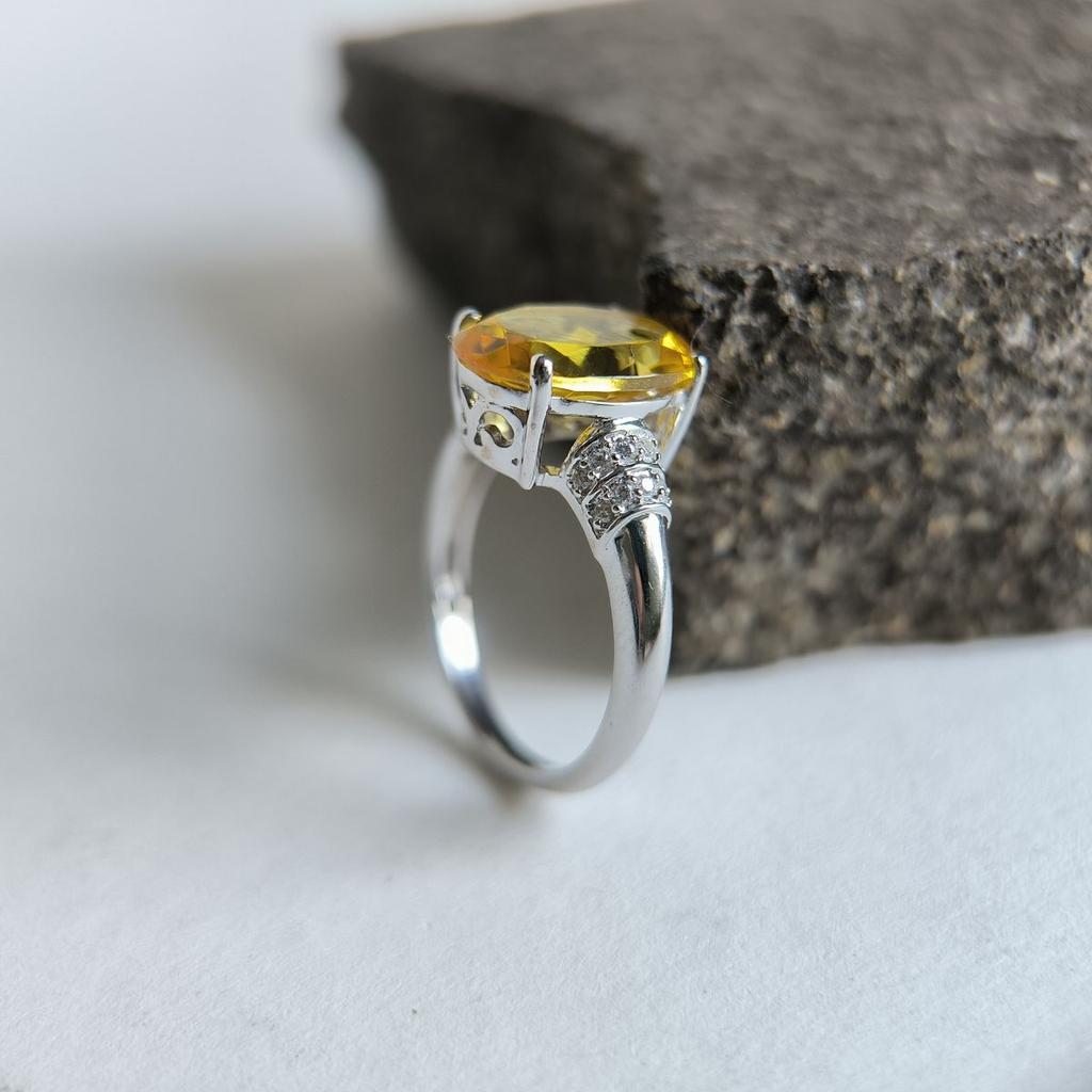 Серебряное кольцо с цитрином nano 5.065ct, вес изделия 4,36 гр (2190004)