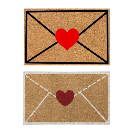 Коврик для двери на День святого Валентина Красное сердце Конверт Приветственный коврик Нескользящий Скребок для грязи и глины Текстурированный коврик для входной двери для прихожей