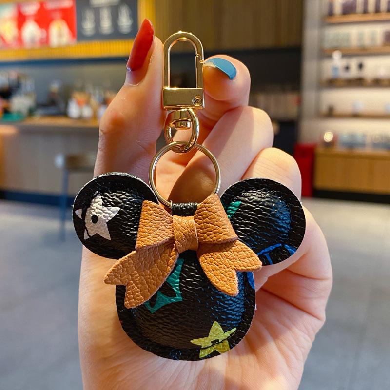 Изысканный классический кожаный брелок-подвеска для автомобиля в виде старого цветка с милым шариком и мультяшным мехом кролика рекс для женских сумок