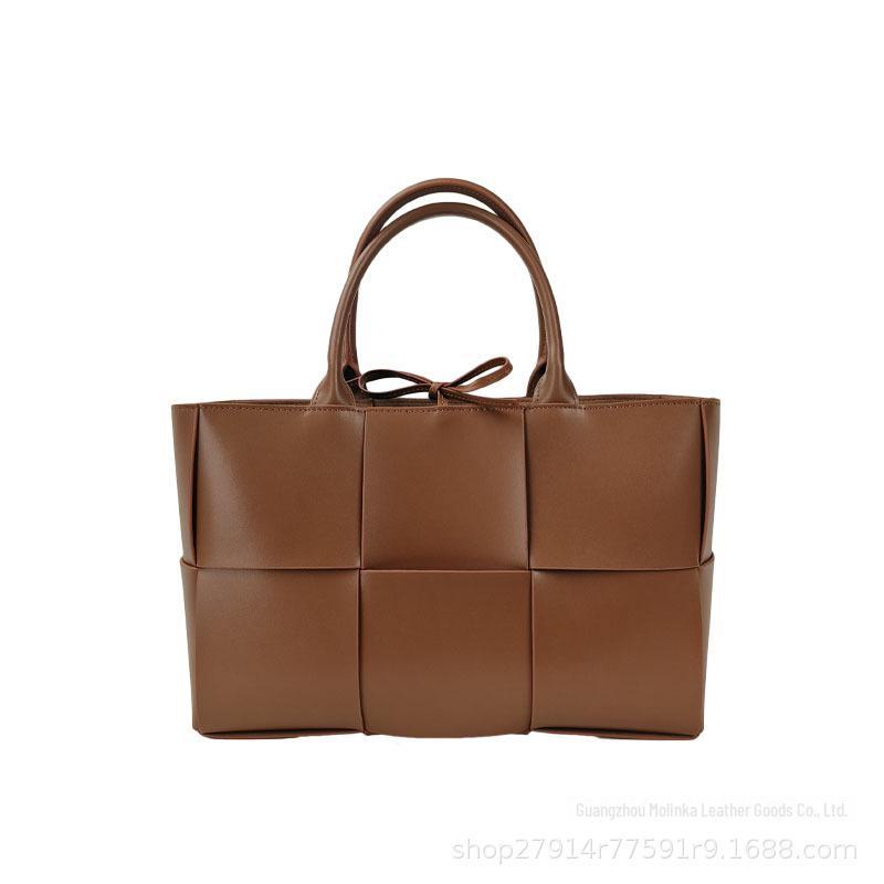 Сумка-тоут из натуральной кожи Six-Grid, весна/лето 2024 г.