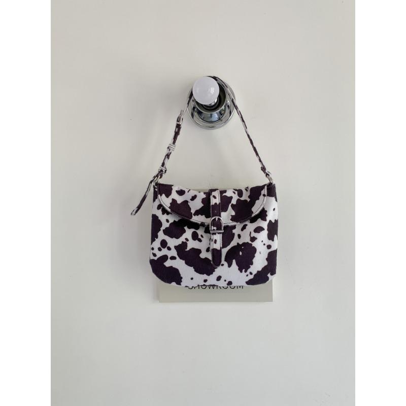 Осень и зима новая сумка через плечо женская модный тренд портативная женская сумка нишевый дизайн чувство коровьего принта сумка подмышку женская