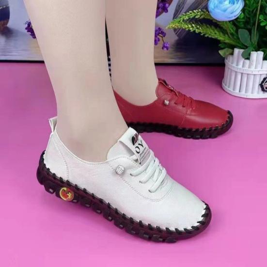 1 Pair Breathable Walking Shoes Flat Heel Women Middle Platform Walking Shoes Wear-resistant Lightweight Sports Footwear