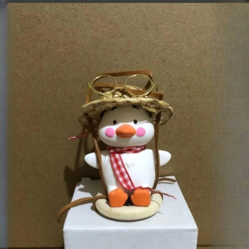 Милый качающийся утенок для автомобиля, подвесные аксессуары на зеркало заднего вида для интерьера автомобиля