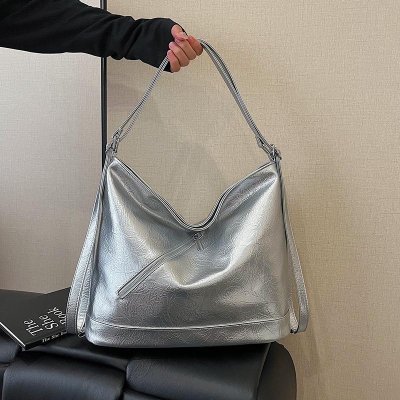 Retro large-capacity commuting 2026 spring new casual messenger one shoulder back double shoulder tote bag women