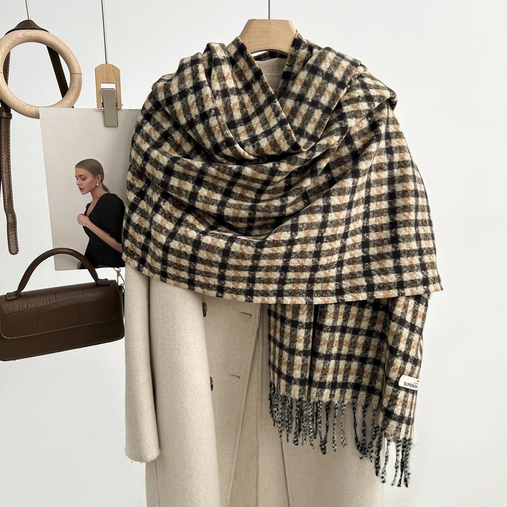 Versatile Imitation Cashmere Tassel Soft And Sticky Plaid Scarf For Women'S Winter Luxury New Fashionable Thickened Warm Shawl