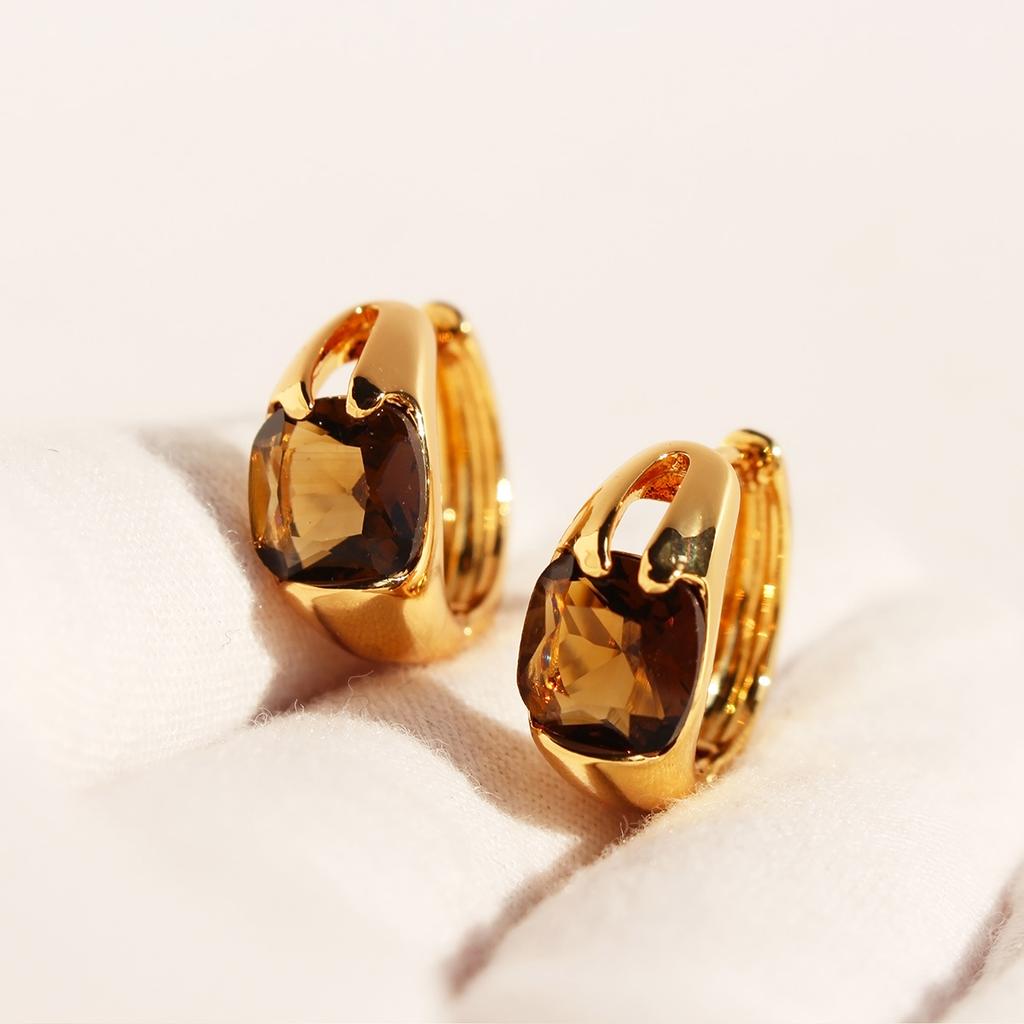 Original Retro Elegant Emerald Zircon Small Ear Buckle Women'S Fashionable Temperament Maillard Circle Earrings 376