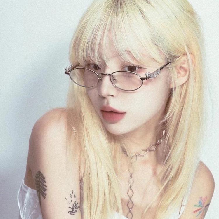 Retro Metal Oval Inlaid Diamond Gm Glasses Trendy High-End Small Frame Round Face Myopia With Degree Frame