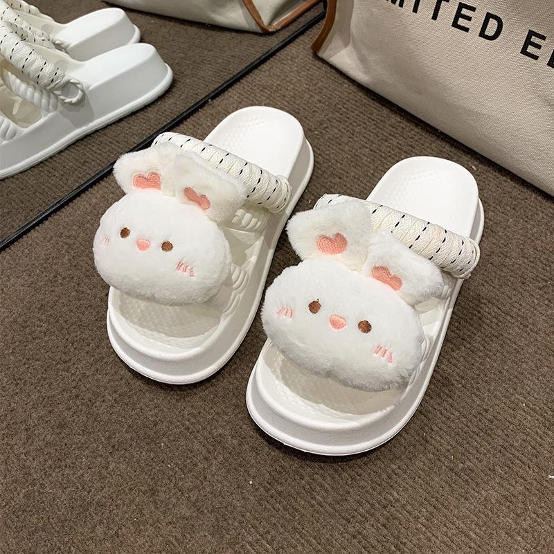 Тапочки женские милые мультяшные дизайн 2024 летние новые удобные домашние сандалии на платформе мягкие нескользящие женские туфли для ванной комнаты