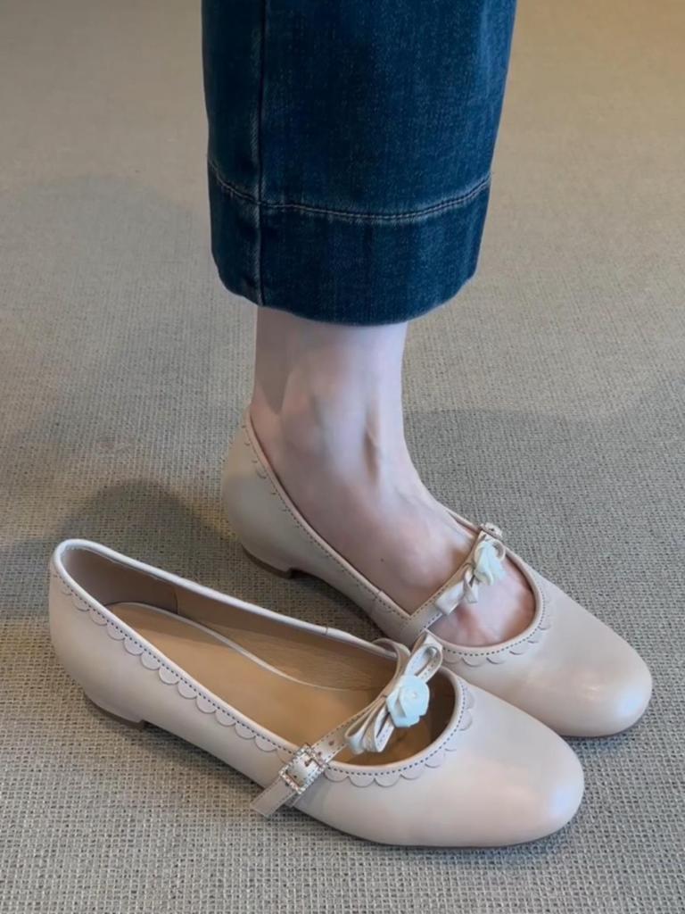 Sheepskin version! French bow flower word with flat single shoes women's 2025 new gentle shallow mouth Mary Jane