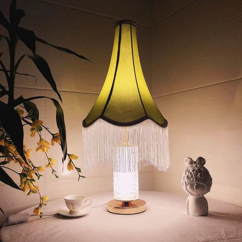 Винтажный европейский абажур из зеленой атласной ткани, абажур из кисточки ручной работы, абажур для настольной лампы, напольный светильник, домашний декор