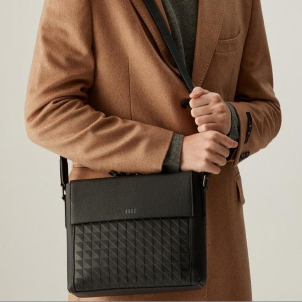 Daks Black Leather Crossbody Bag With Grid Pattern Dbba5f263bk
