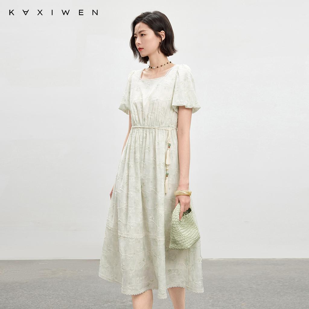 Bubble sleeve waist cinching dress