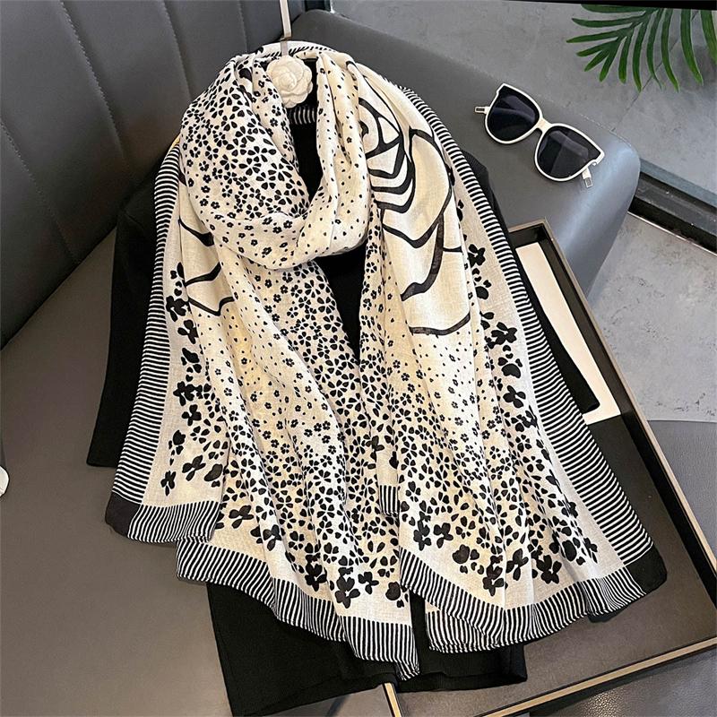 New Spring Women Cotton Scarf Beach Hijab Shawls and Wraps Luxury Brand Flower Female Foulard Echarpe Designer Bandana