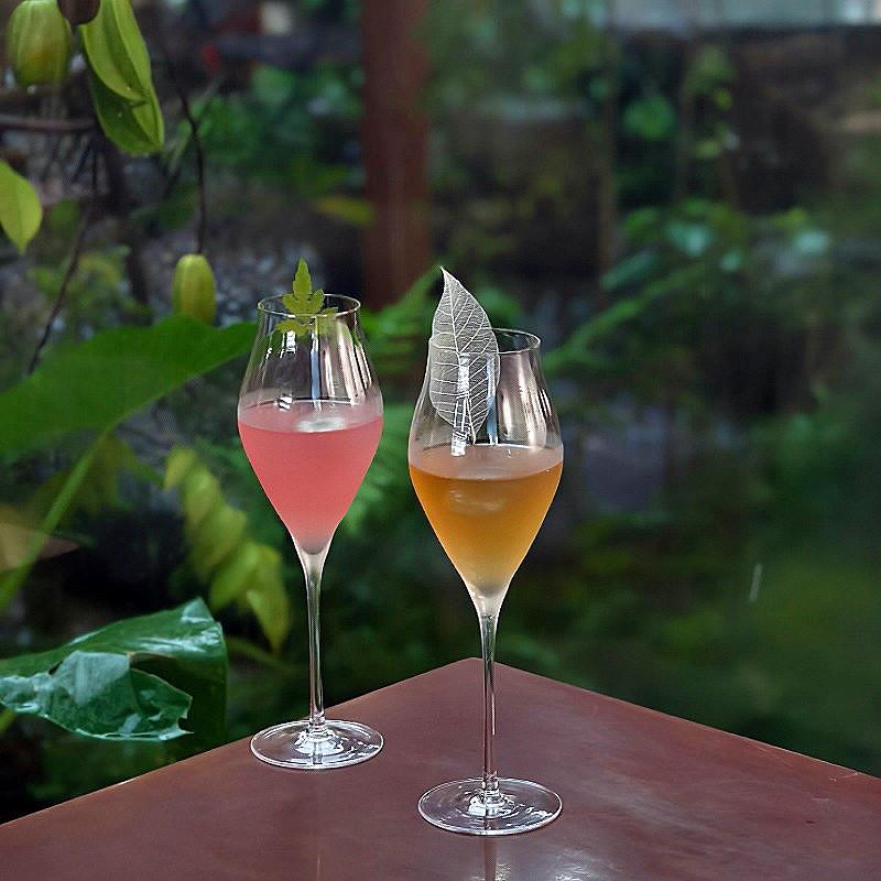 Ultra-thin Tulip Champagne Cocktail Glass Specialty Coffee Cup Wine Glass Creative Glass Cup Sparkling Wine Glass Beverage Cup