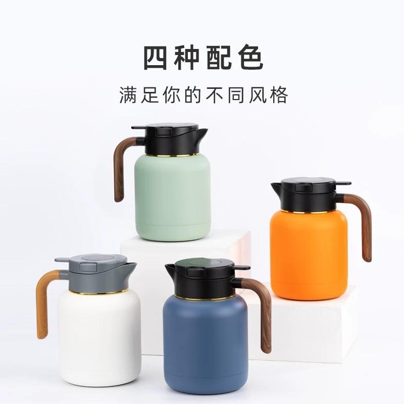 Titanium Inner Pot Insulated Tea Thermos With Digital Temperature Display Large Capacity Modern Minimalist Water Bottle Office