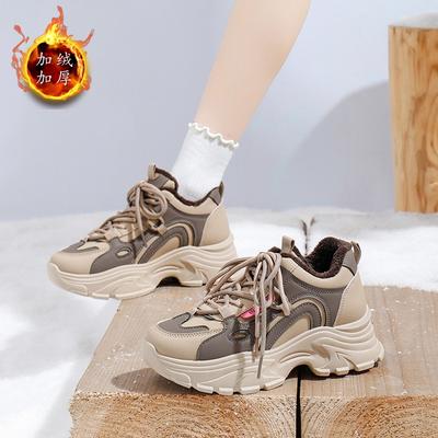 Ins корейская версия бархатных кроссовок для женщин 2024 зима студенческие беговые спортивные толстая подошва увеличение роста повседневные уличные Q8835