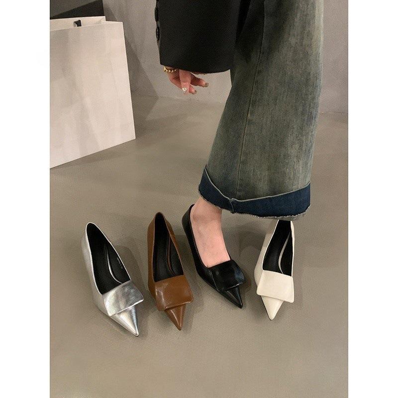 Французские туфли-лодочки на kitten heel, легкая открытая модель, 2025 весна-лето, новые, с острым носом, элегантные, серебристые, вечерние, рабочие туфли