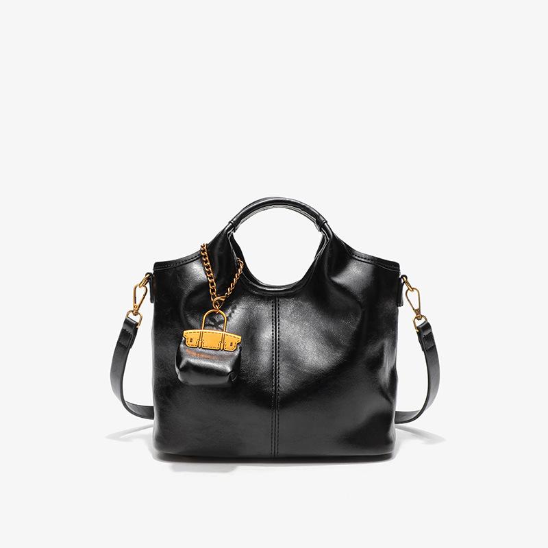 High Underarm Commuter Large Capacity Handbag Light Luxury Women's Bag Tote Bag Camel Texture Bright Face Soft Crossbody Woman