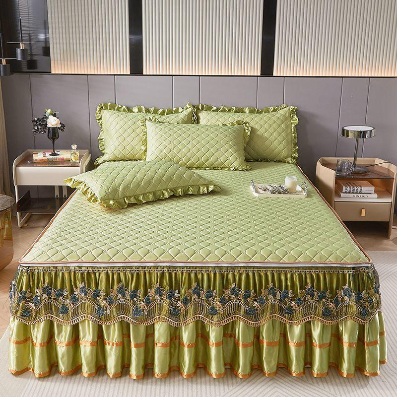 Комплект из 3 предметов для спальни Высококачественная юбка для кровати из хрустального бархата Комплект из трех предметов с толстой кружевной отделкой, стиль корейской принцессы Теплый и нескользящий чехол для матраса