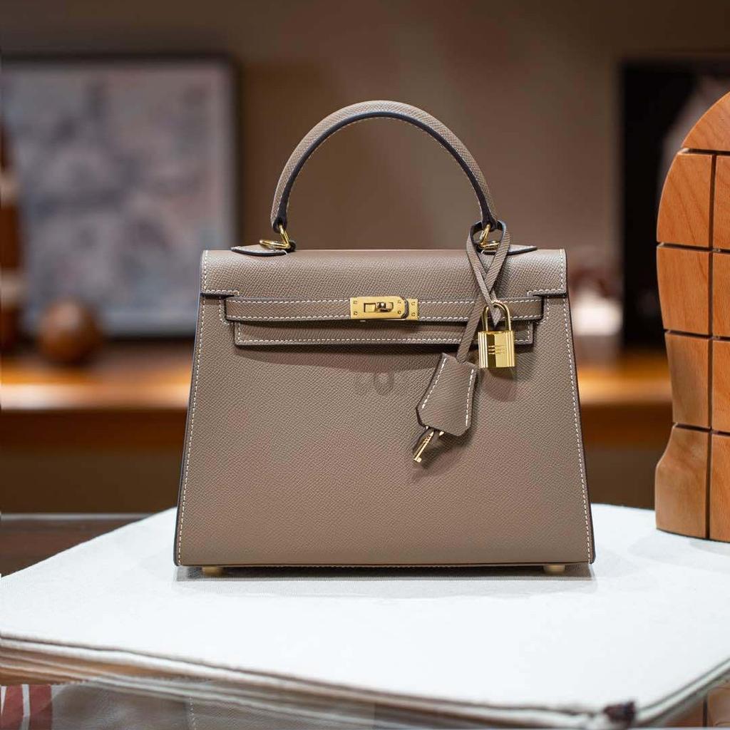 25 Сумка из кожи Того Кожа Эпсом Коровья кожа Большая вместимость Одинарный кожаный ремешок Универсальная Повседневная Женская Сумка