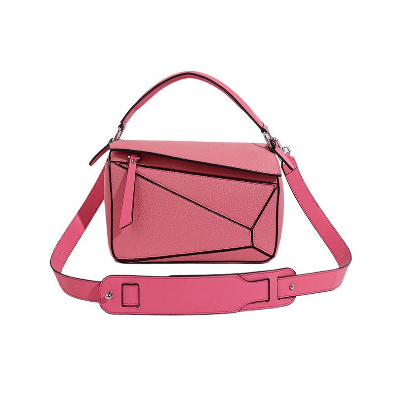 Портативная сумка через плечо с узором личи, модная и практичная.