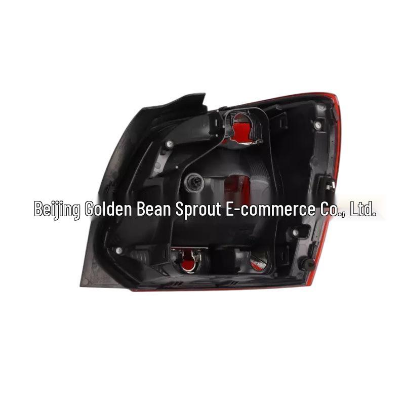 Крышка заднего фонаря Volkswagen Polo 6C (6C0945095K/6C0945096K)
