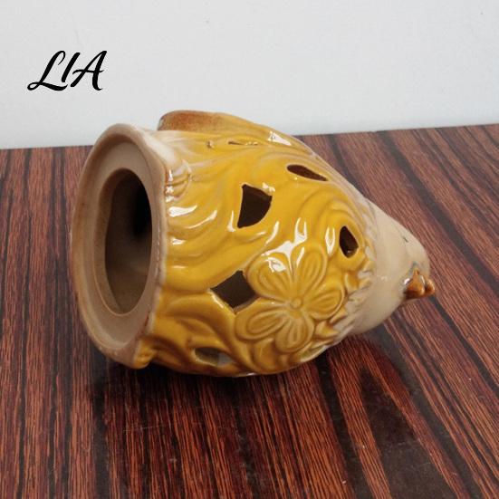 Small Bird Figurine Ceramic Hollow Figurine, Modern Statue for Desk Shelf Artisanal Figure Decor, Mini Animal Sculpture Living Room Bedroom Office