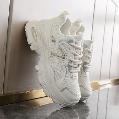 Женская обувь – Кроссовки