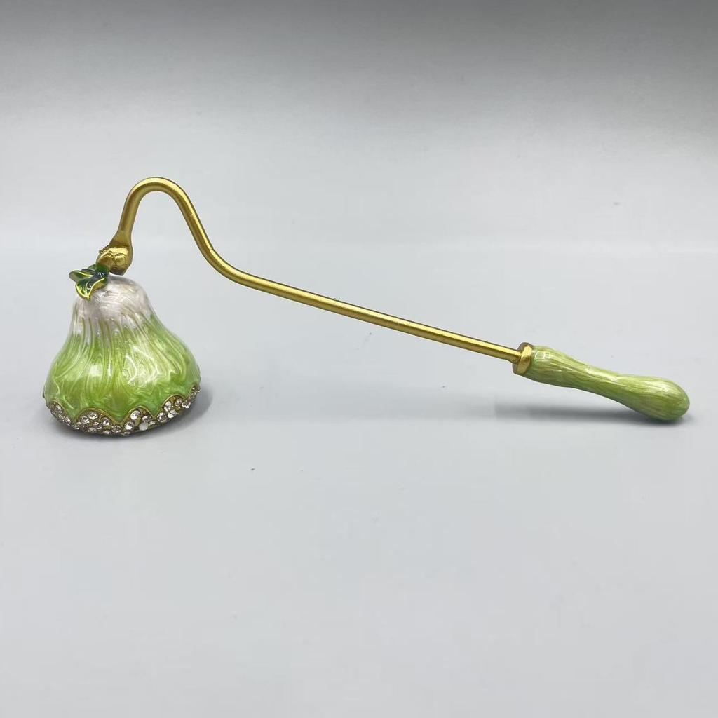 High-Volume Supply Zinc Alloy Judaica Candle Accessories Professional Grade Synagogue Candle Snuffer Price