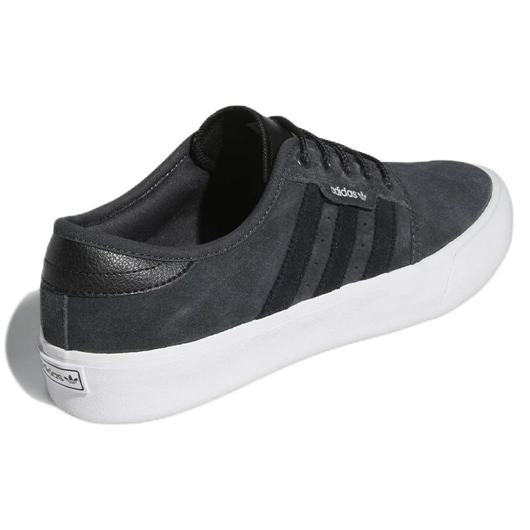 adidas Кроссовки унисекс Seeley XT Carbon Black Grey Core-Black Cloud-White GX2075