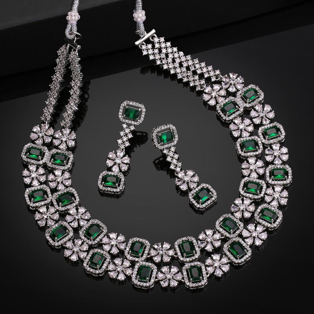 Удивительный комплект двухслойного ожерелья Estele с родиевым покрытием и CZ, мятно-зелеными и белыми кристаллами для женщин