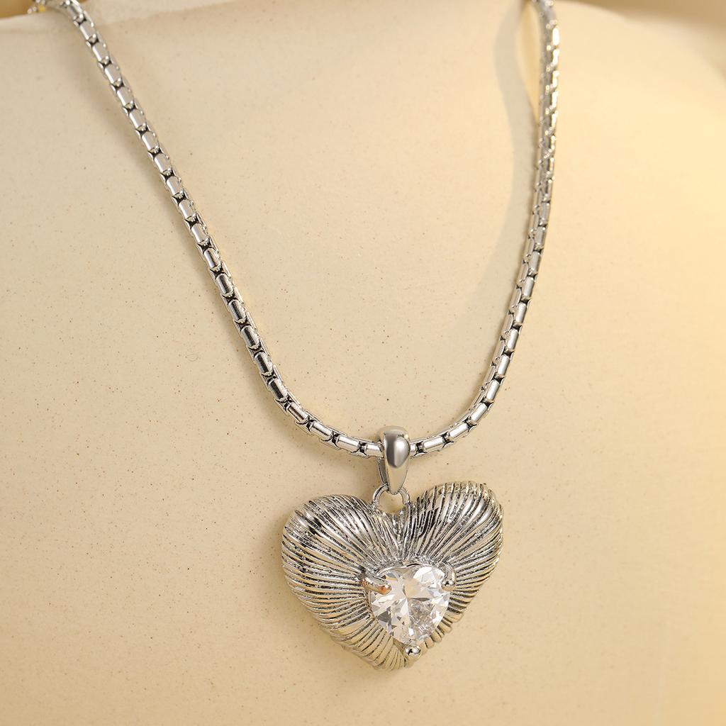 GEMCHIC Women's Heart Pendant Necklace Stainless Steel Cubic Zirconia Geometric Chain Choker Fashion Jewelry Gift