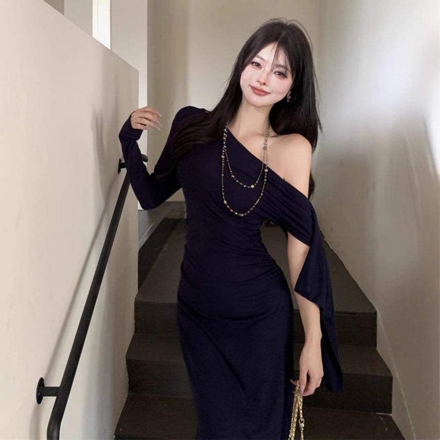 French design sexy slanted shoulder long-sleeved dress women's spring and autumn slim and thin temperament irregular hip-wrapped long skirt
