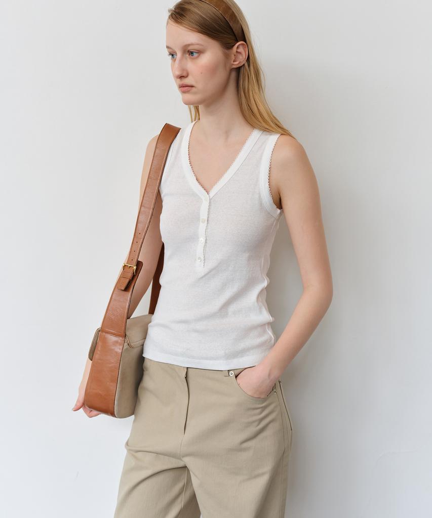 THERYE Pincoat Button Sleeveless Top(Ivory)