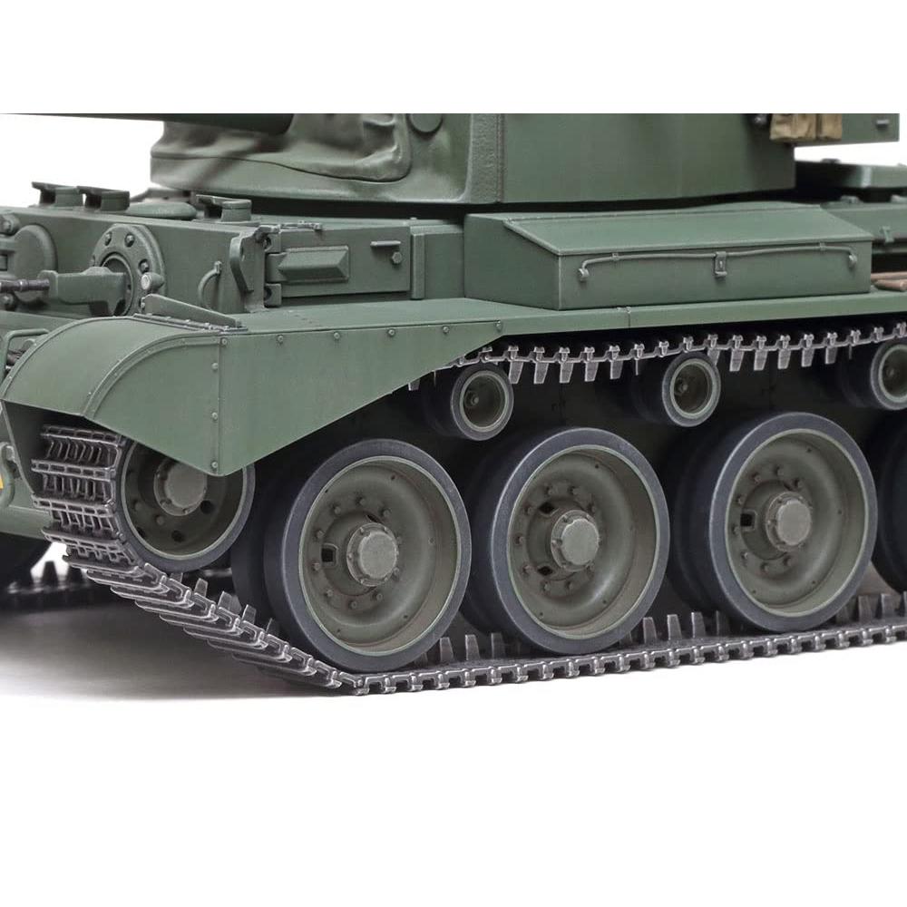 Tamiya 135 Военная миниатюра Серия № 380 Британский армейский крейсерский танк Комета Пластиковая модель 35380 Цвет литья
