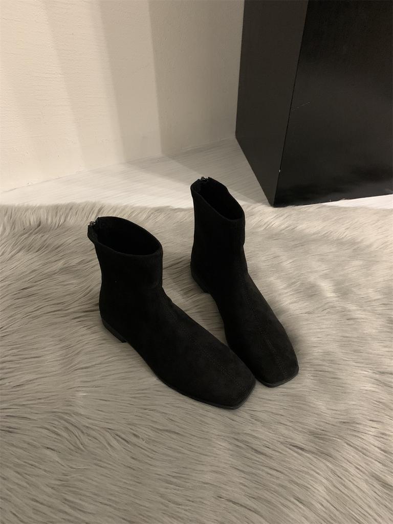 2025 осень и зима новые минималистичные из мягкой кожи квадратный носок универсальные на низком каблуке ботинки мартин женские с задней молнией на плоской подошве тонкие короткие ботинки