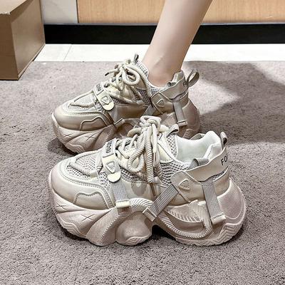 Ретро красные папины кроссовки женские осенние новые на толстой подошве маффины универсальные увеличивающие рост спортивные и повседневные туфли