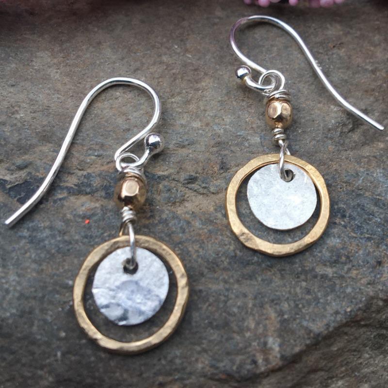 Новые винтажные полые круглые серьги-подвески для женщин, девочек, модные, золотого цвета, металлические серьги, свадебные украшения для вечеринки, подарок