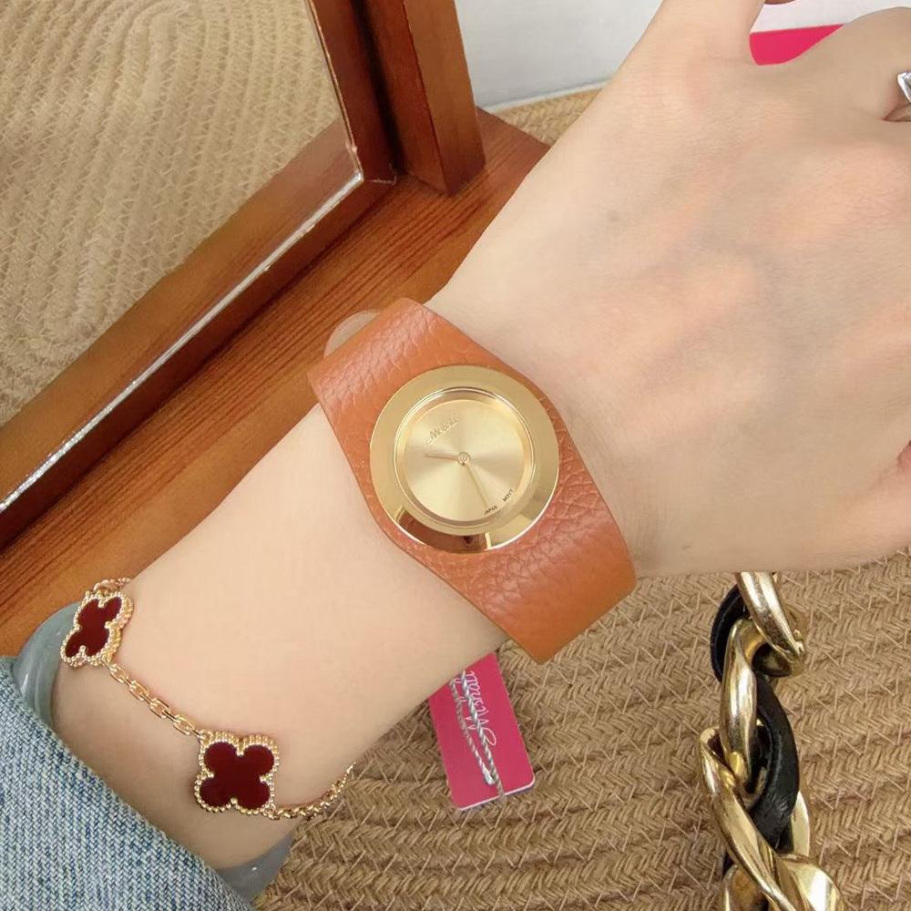 Watch medieval feeling belt watch women's light luxury design feeling white quartz women's watch